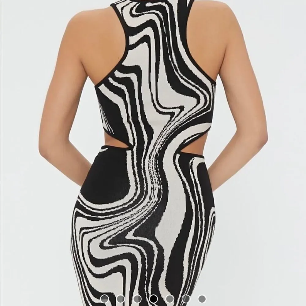 Abstract o-ring sweater dress